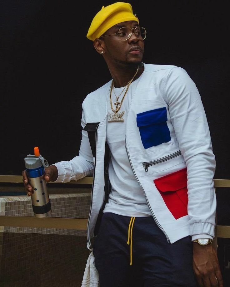 Kizz Daniel: Biography, Early Life/Education, Wife, Awards, Studio Albums/Ep, and Net Worth.